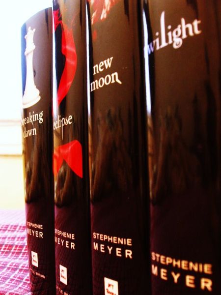twilight saga books. #39;Twilight Saga#39; Breaking Dawn